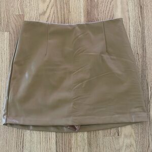 Abercrombie & Fitch vegan leather mini skirt - Medium
